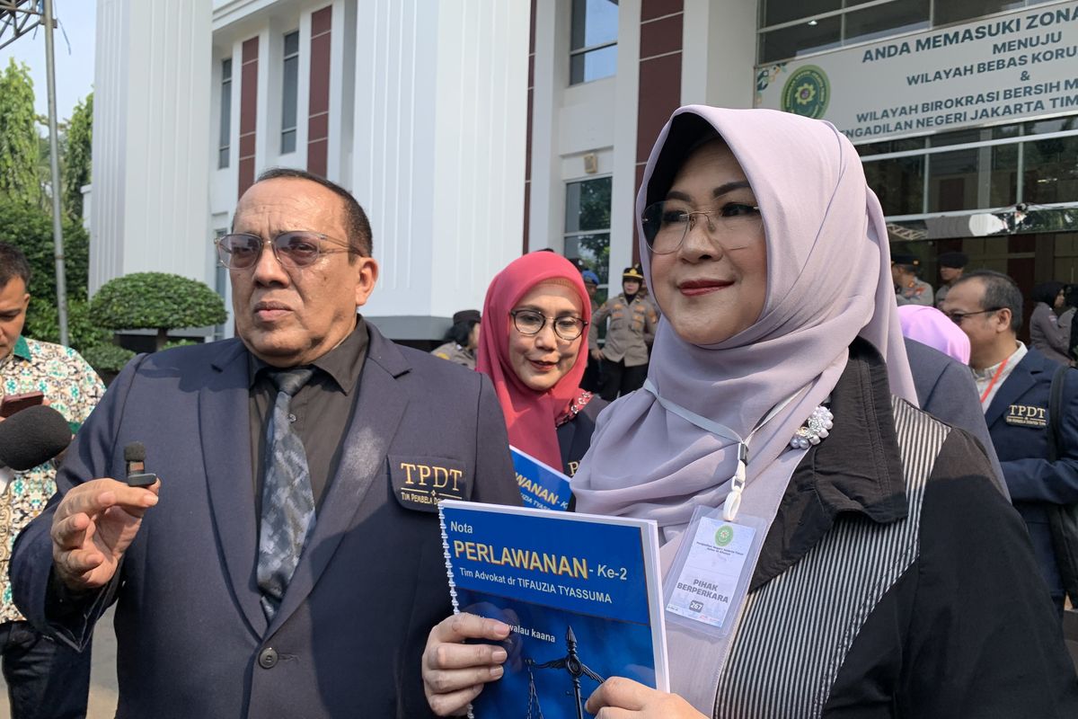 Langkah Dokter Tifa Melawan Dakwaan Pencemaran Nama Baik Jokowi di PN Jakarta Timur