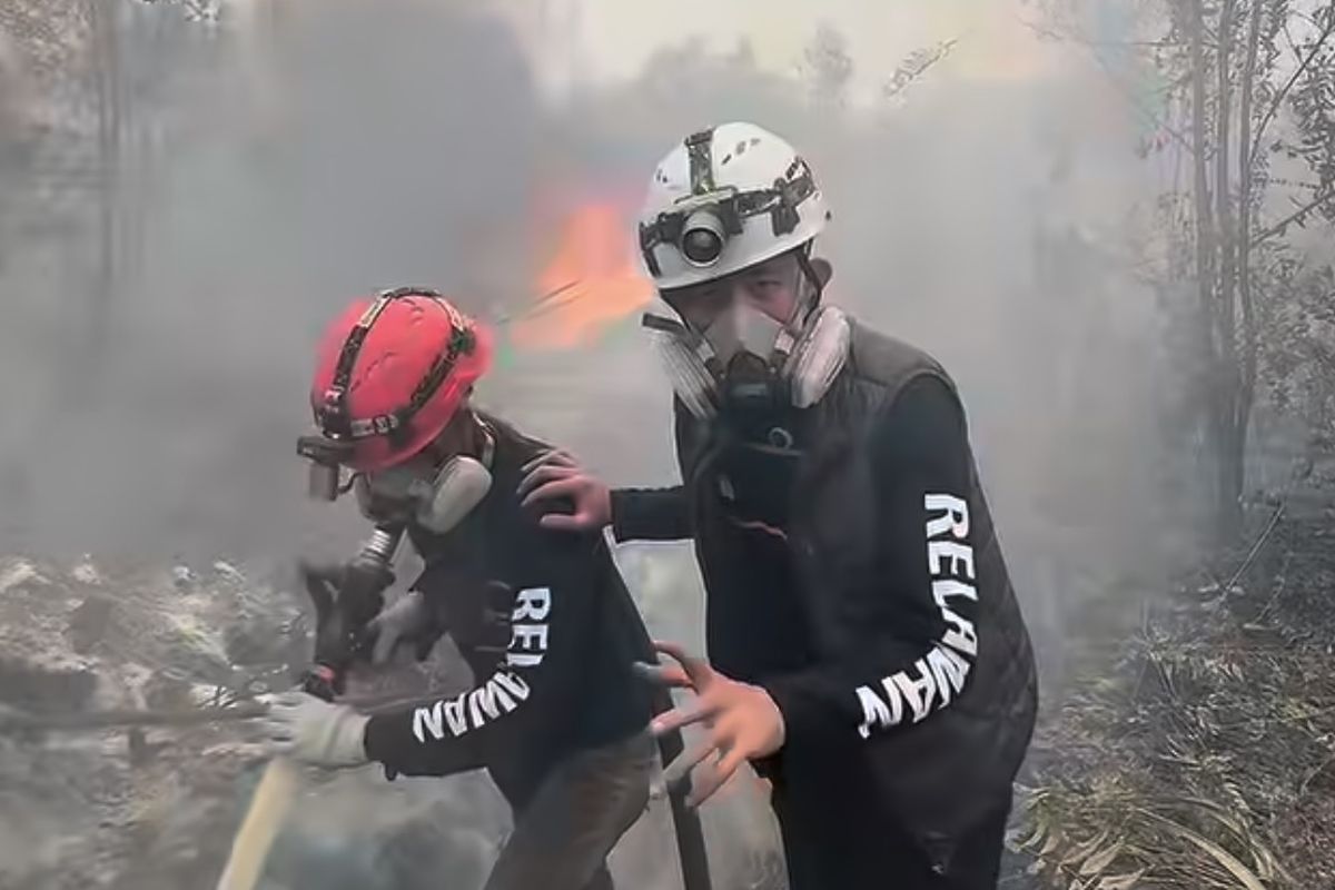 Gempuran Udara hingga Teknologi Thermal: Strategi All-Out Pemerintah Padamkan Karhutla Kalteng