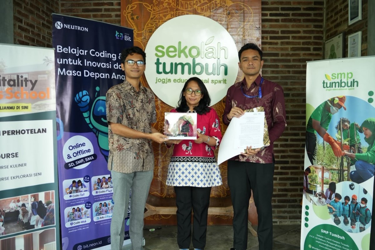 Sekolah Tumbuh Luncurkan Club Coding dan Robotik untuk Siswa