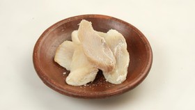 Bahaya Tersembunyi di Balik Kesukaan Makan Ikan Asin