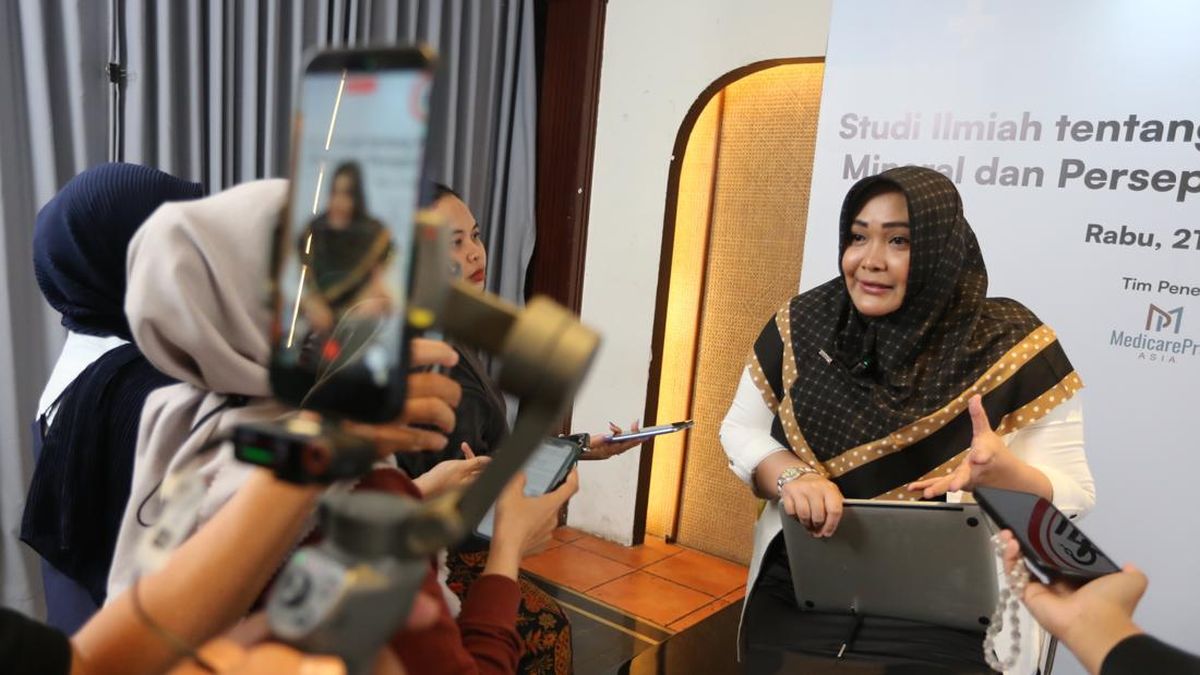 Peneliti Ikatan Dokter Indonesia (IDI), dr Dien Kurtanti, MKM ditemui dalam konferensi pers di Jakarta, Rabu (21/10/2026). (Foto: Ari Saputra/detikHealth)