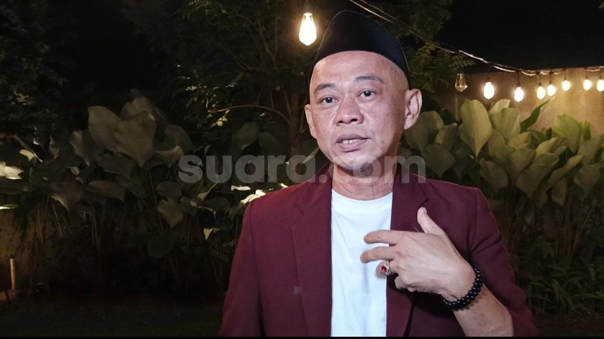 Kepedihan Bang Madun di Tengah Perseteruan Awkarin dan Aa Juju