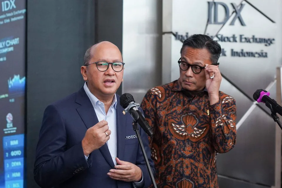 Danantara Siap Serok Saham BUMN di Tengah Anjloknya IHSG