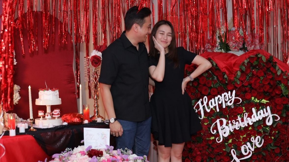 Ayu Ting Ting dan Kevin Gusnadi, Berapa Selisih Usia Mereka?