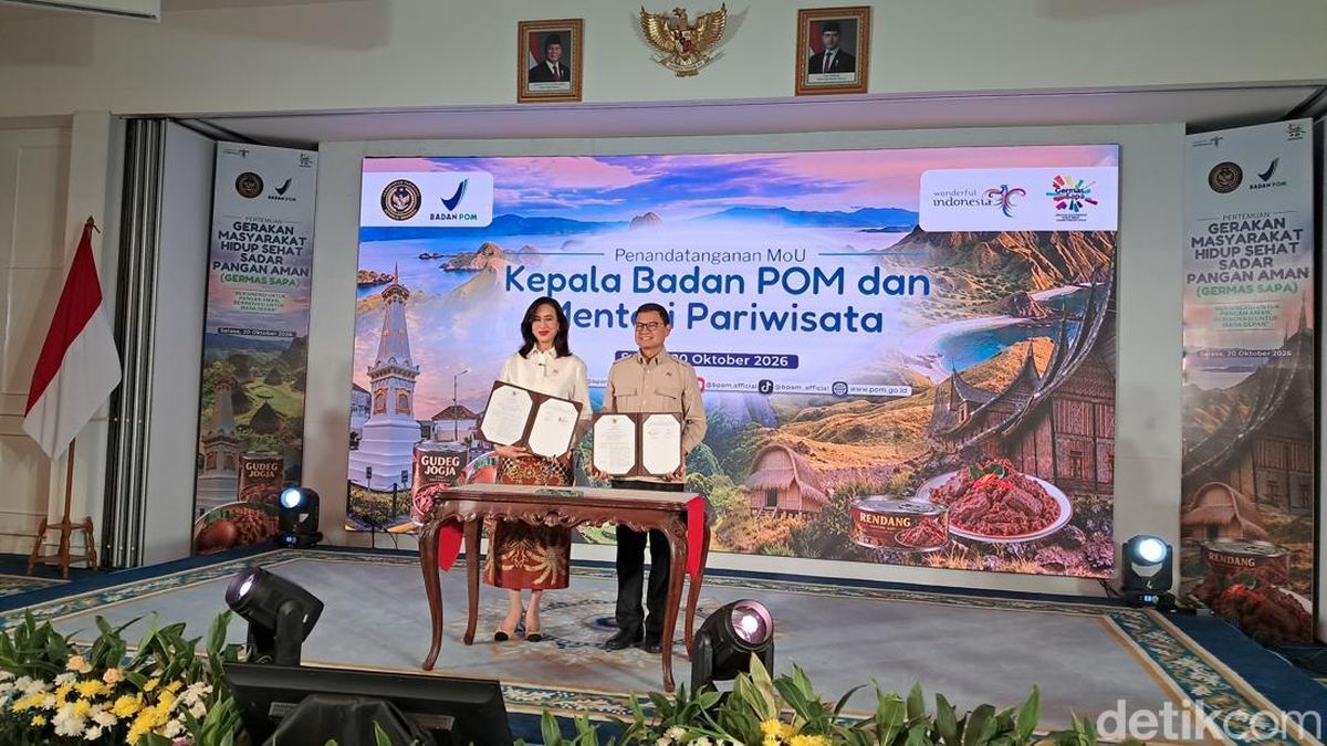 Kepala BPOM Taruna Ikrar dan Menteri Pariwisata Widiyanti Putri Wardhana (Foto: Adelia Magda Firdausi/detikhealth)