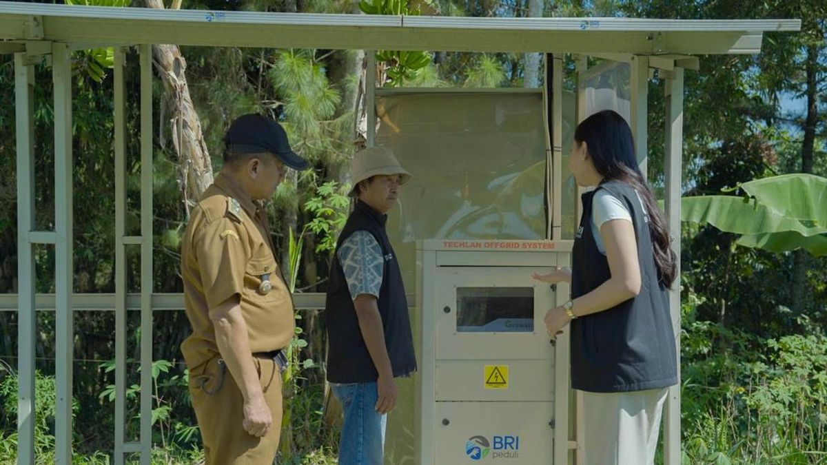 BRI Peduli Membangun PLTS di Desa Bojong, Bandung Barat