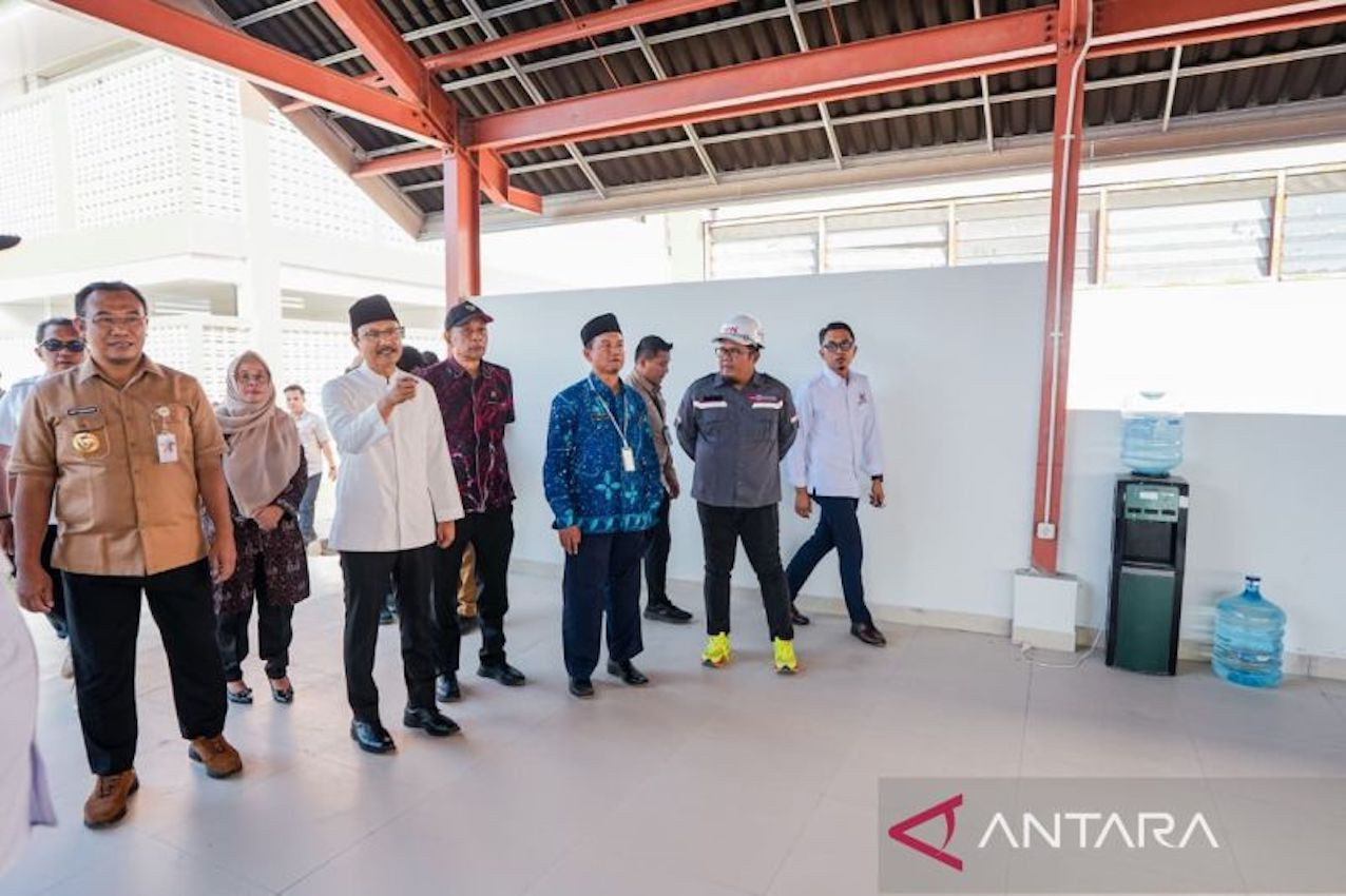 Menteri Sosial Gus Ipul Sambut 28 Ribu Siswa Baru di Sragen