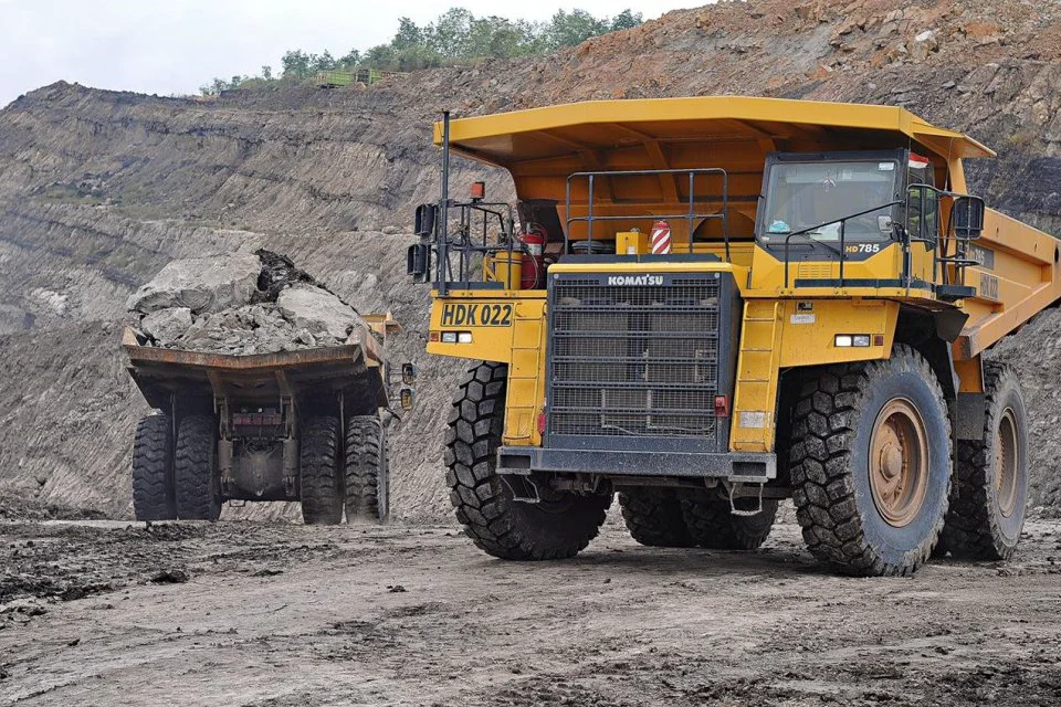 ---
BUMI Mengakuisisi Laman Mining Senilai Rp 1 Triliun Melalui Utang dari Glencore

---