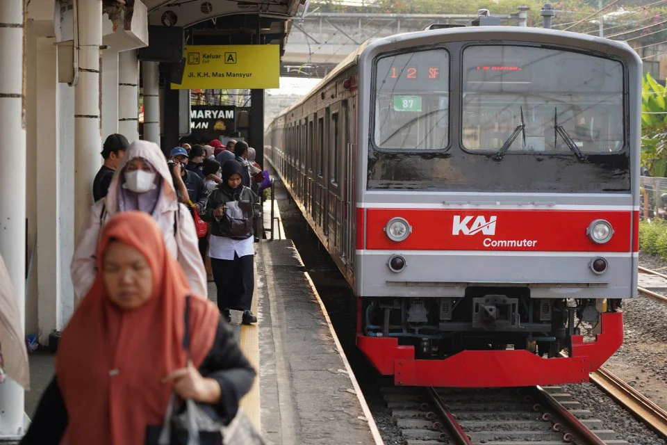 Danantara Dukung KAI untuk Impor Kereta Bekas dari Jepang