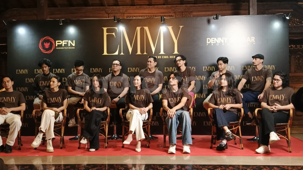 Denny Siregar Produksi Film Sejarah Emmy dengan Fokus pada Kemanusiaan dan Cinta