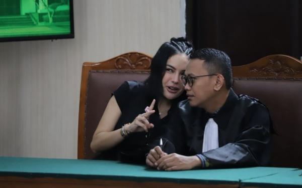 ---
Kekhilafan Hakim Terungkap dalam Sidang PK Nikita Mirzani

---