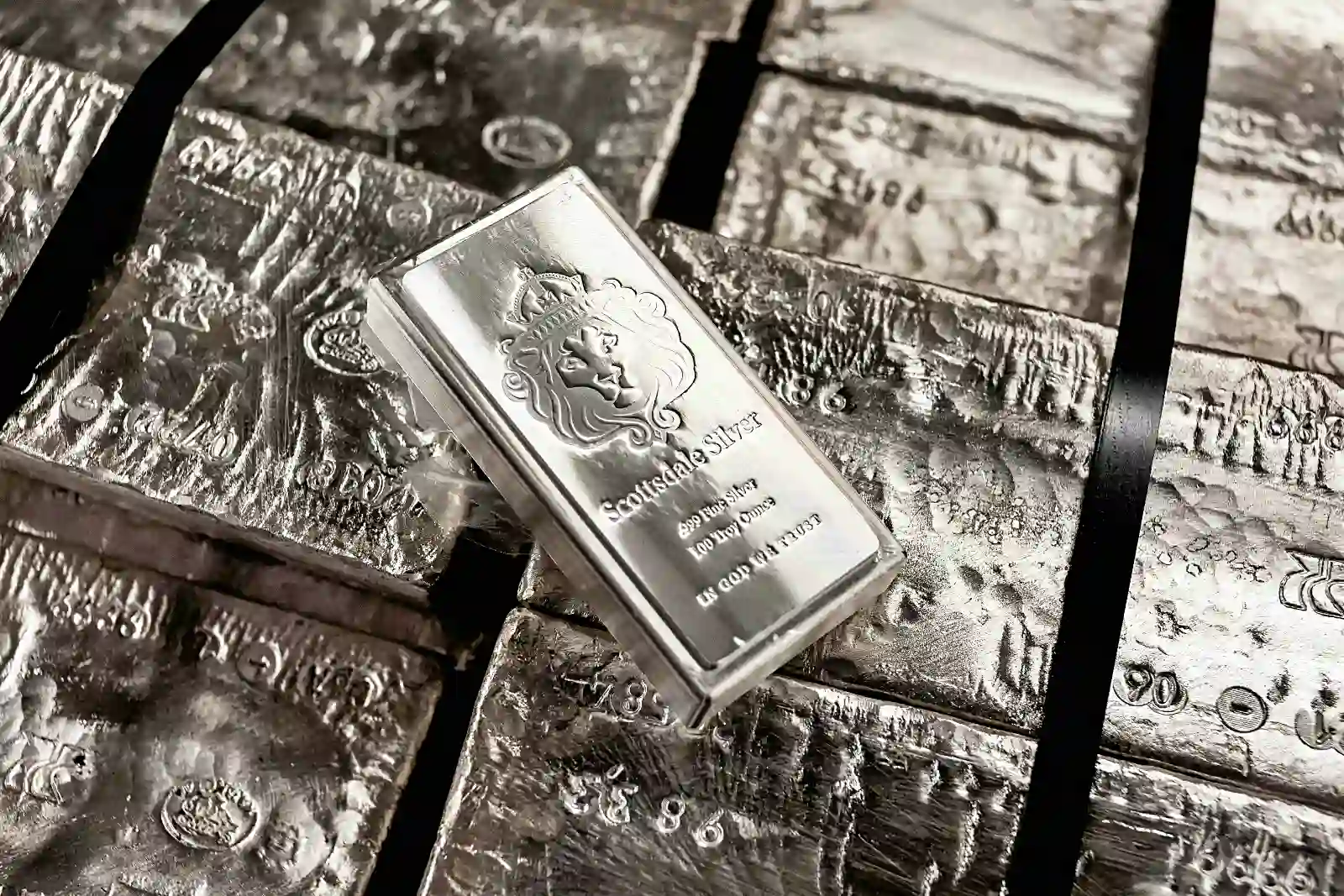 Harga Logam Antam Anjlok, Peluang Terbaik untuk Berinvestasi