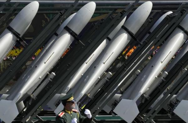 Iran Ancang-Ancang Serang Pangkalan Militer AS di Timur Tengah