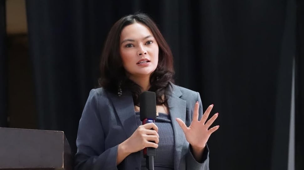 Perdebatan Ulta Levenia: Dari Peneliti Terorisme ke Deputi Bakom yang Viral karena Teori Konspirasi
