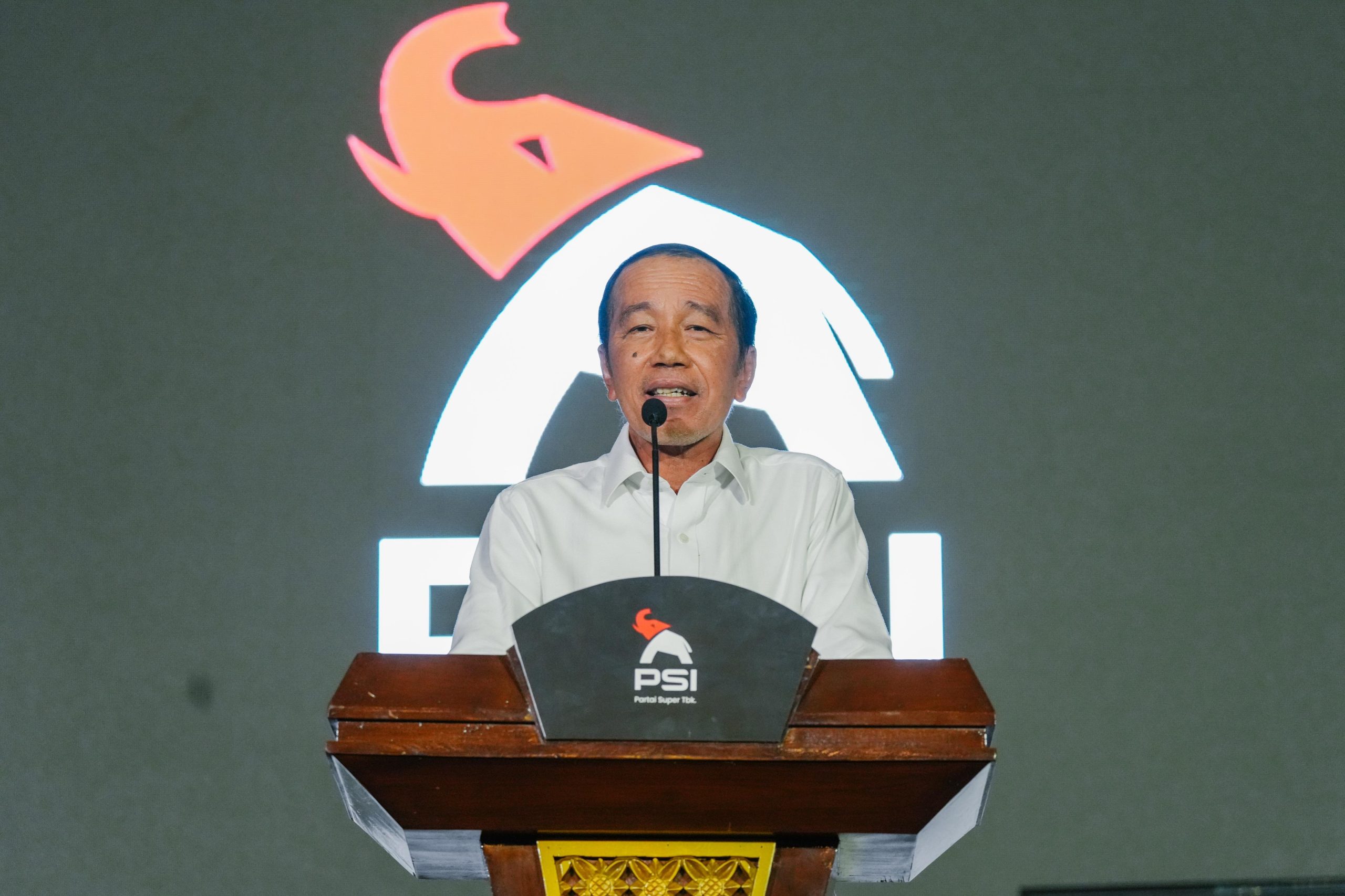 Kedatangan Jokowi ke Makassar untuk Rakernas PSI menuai penolakan mahasiswa. Mereka menilai Jokowi bermasalah soal integritas. (foto: PSI)