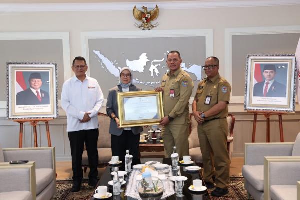 Kemendagri Terima Penghargaan dari PBB atas Inovasi Keuangan Desa