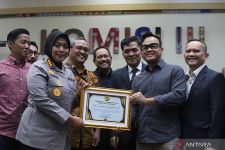 Penghargaan Bergengsi untuk Kapolres Metro Bekasi: Kombes Sumarni Dikenal Karena Dedikasinya