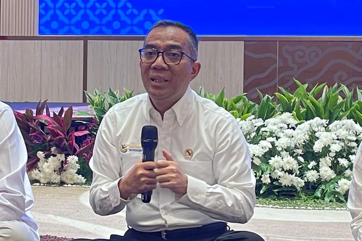 Pemerintah Imbau Mahasiswa Semester 5 ke Atas untuk Mengikuti Kuliah Online