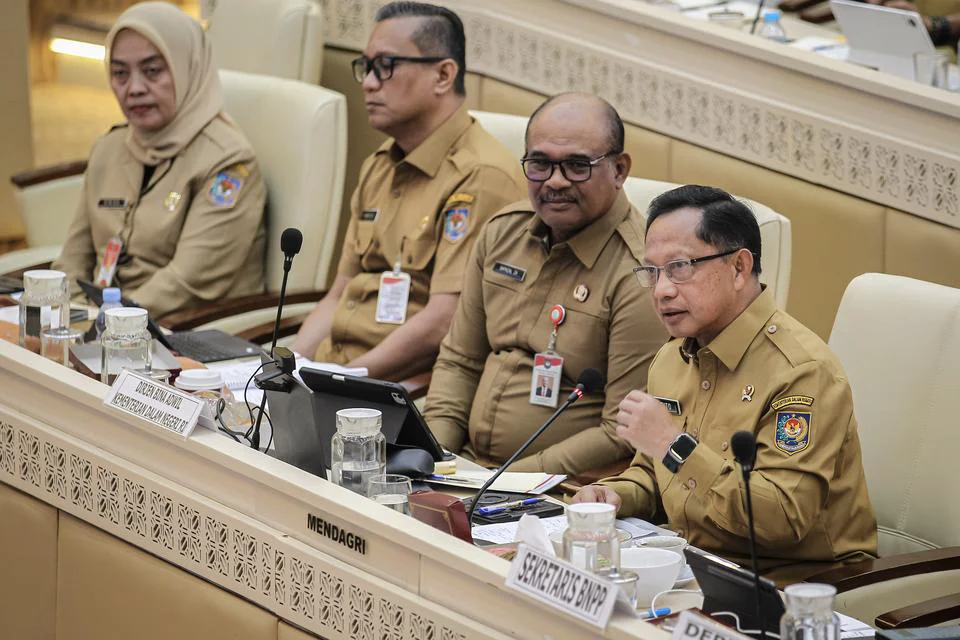---
Pemerintah Siapkan Tambahan Dana untuk Daerah yang Kekurangan Kas

---