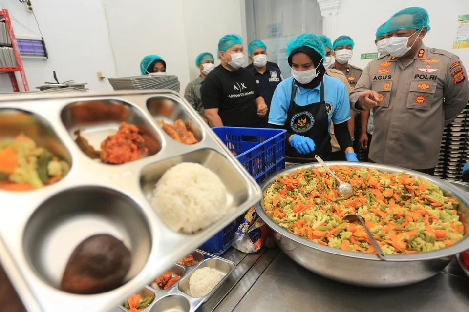 Alokasi Program Makan Bergizi Gratis dalam RAPBN 2027