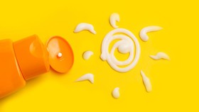 Melindungi Kulit dari Sinar Matahari: Bagaimana Sunscreen Bekerja?