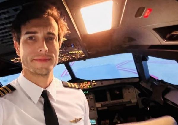 Pilot Melompat dari Pesawat di Argentina, Tewas Seketika