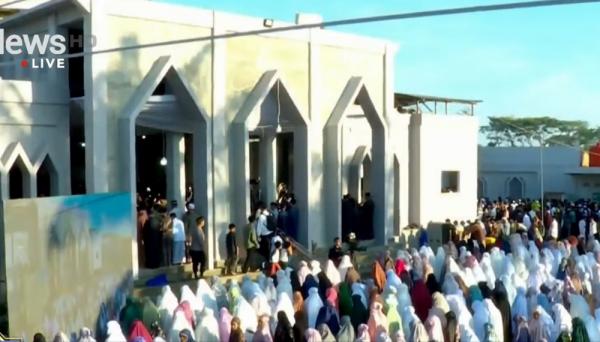 Prabowo Subianto Menghadiri Salat Id di Masjid Darussalam Bersama Masyarakat Aceh Tamiang