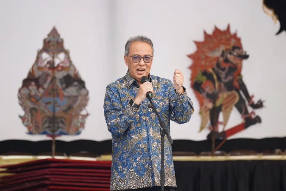 ---
Kerugian Masyarakat Indonesia Akibat Penipuan Digital Capai Rp12 Triliun dalam Dua Tahun

---