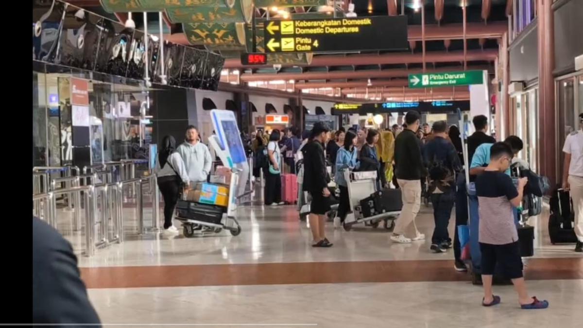 Upaya Ilegal 32 WNI untuk Berangkat Haji Digagalkan di Bandara Soekarno-Hatta