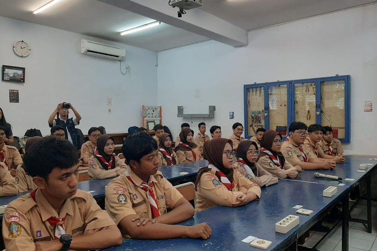 Pemerintah Dorong Lulusan SMK untuk Menguasai Bahasa Asing