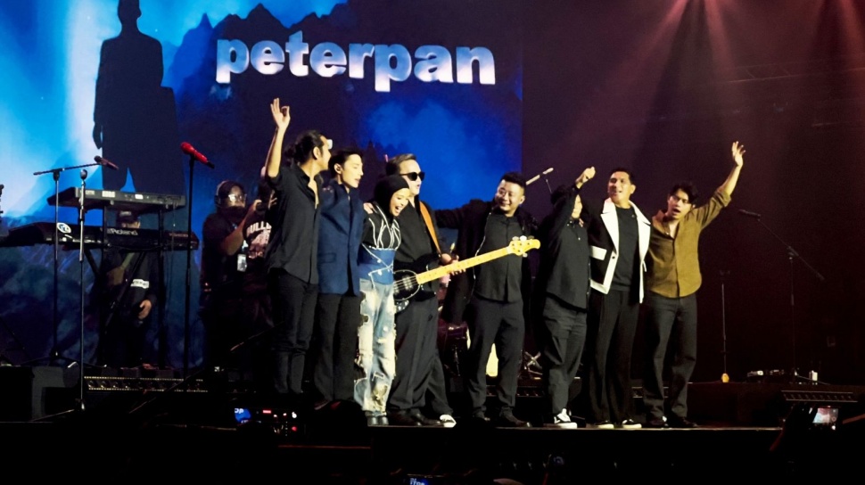 Penantian 18 Tahun Berbuah Manis, 5 Ribu Penggemar Hadiri Konser Peterpan di Malaysia