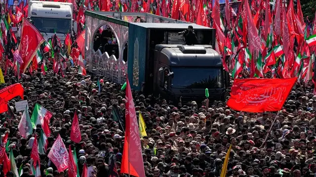 Politisi PDIP Menyoroti Penunjukan Ketua MPR untuk Hadiri Pemakaman Khamenei