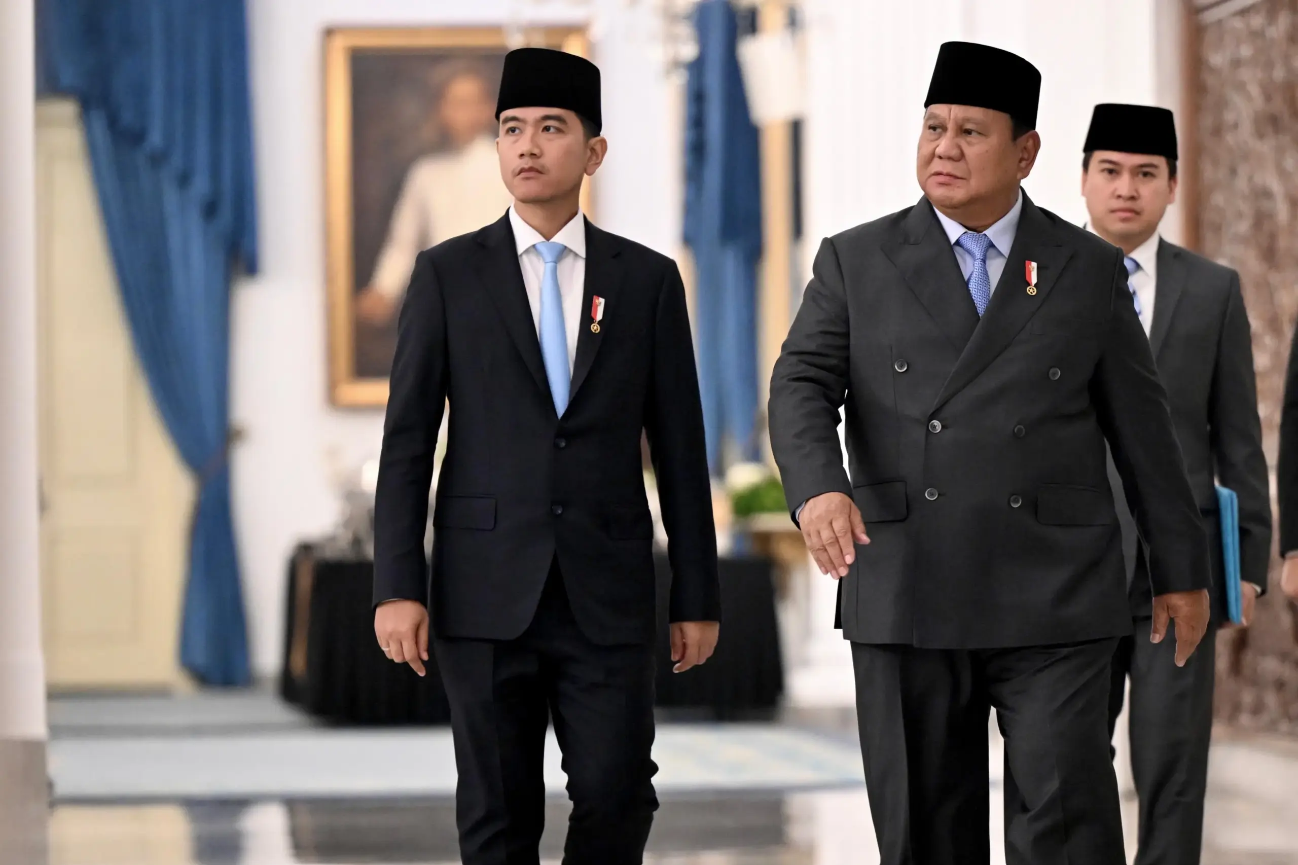 Prabowo Dihadapkan pada Tantangan dari Dalam dan Luar Pemerintahan