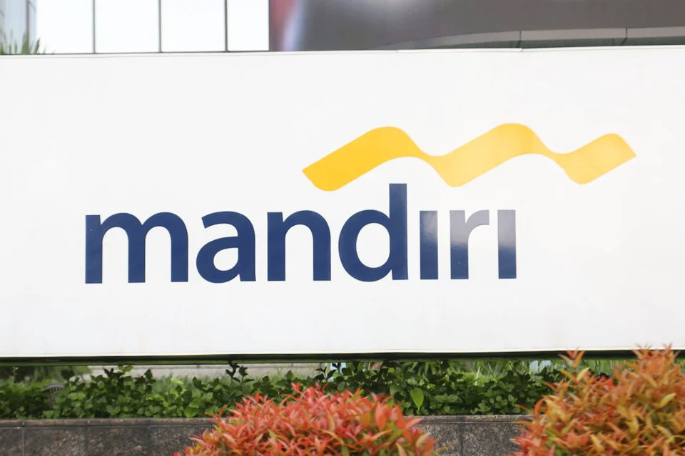 Rekening Donasi Aksi Warga Pati Diblokir, Bank Mandiri Sebut Atas Permintaan Aparat
