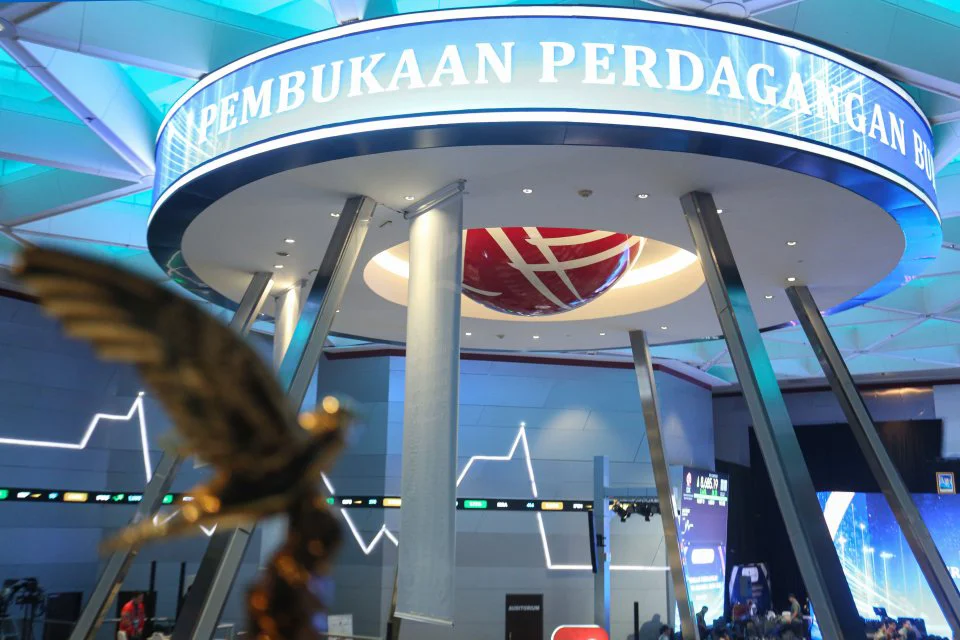 Saham BRPT, CUAN, BMRI, dan BBRI Menjadi Favorit Investor Asing di Tengah Net Sell IHSG
