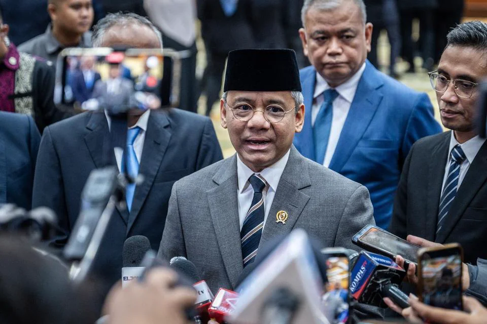 ---
Modus Penyelundupan Impor Ilegal Terungkap: Pengubahan Nomor HS untuk Mengelabui Bea Cukai

---
