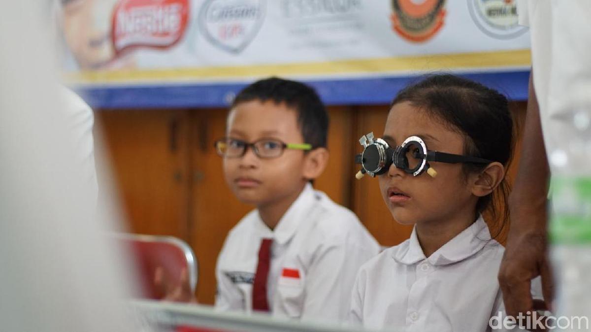 Tahun Ajaran Baru Dimulai, Risiko Miopia Anak Meningkat
