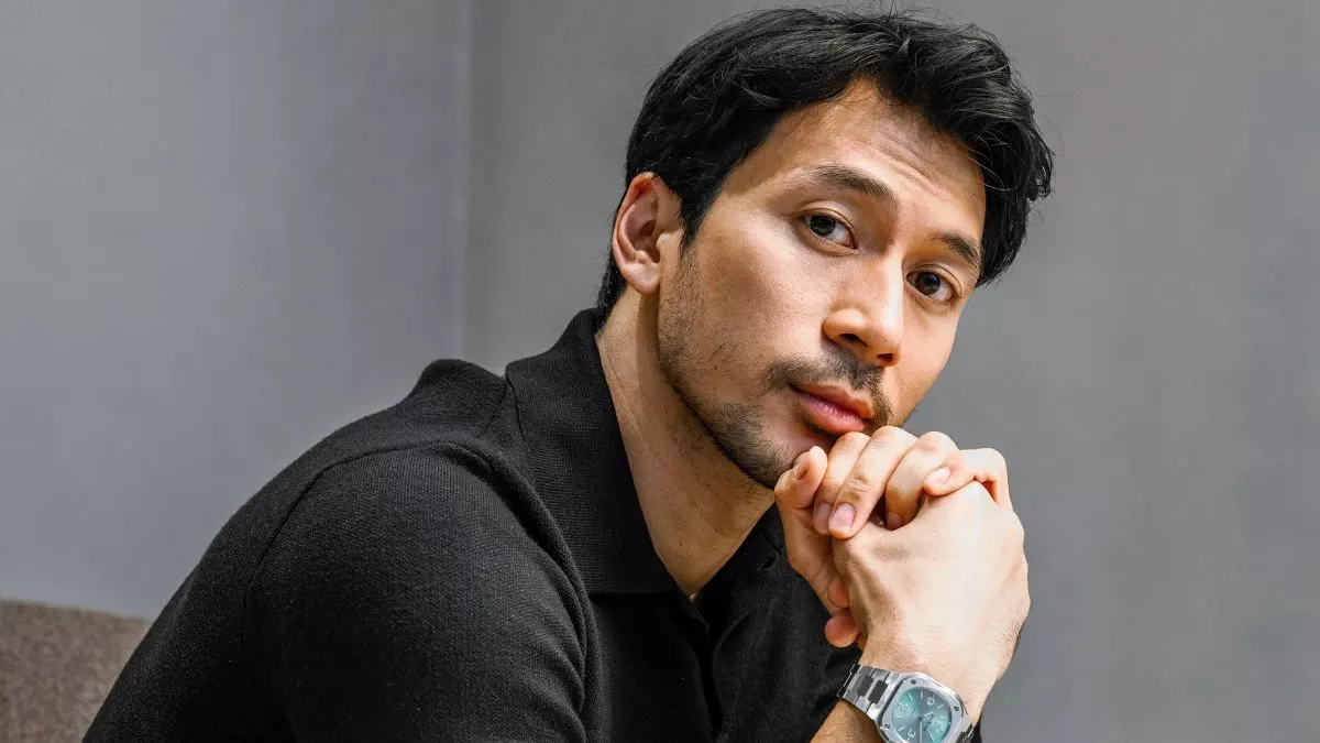 Andri Mashadi harus mengalami mabuk lau saat syuting di tengah laut untuk sinetron Wajah Cinta yang Lain. Namun penampilannya bareng Dinda Kirana mendapat pujian dari penonton. [Instagram]