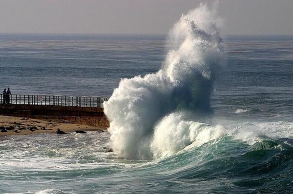 Gempa Bumi M7,6 dan Tsunami Melanda 9 Wilayah di Sulawesi Utara