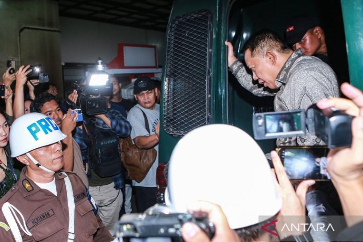 Penyidikan Kasus Pencucian Uang Eks Jampidsus Febrie Adriansyah