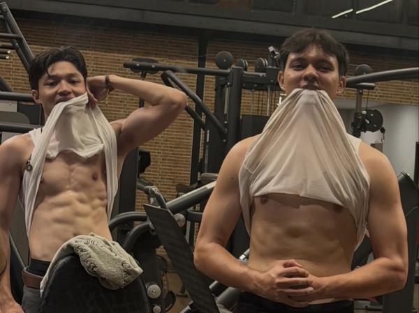 Kiesha Alvaro dan Nyoman Paul Tampilkan Perut Six Pack, Netizen Terpukau!