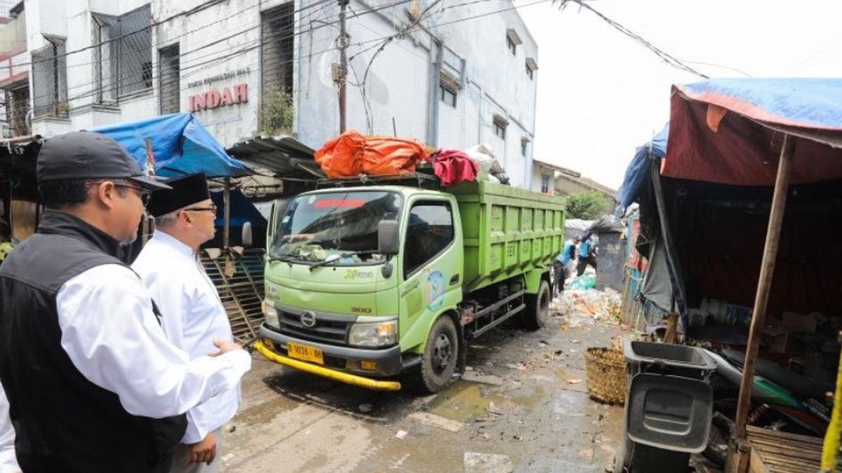 Wali Kota Bandung Tegaskan Tidak Ada Toleransi untuk TPS Liar