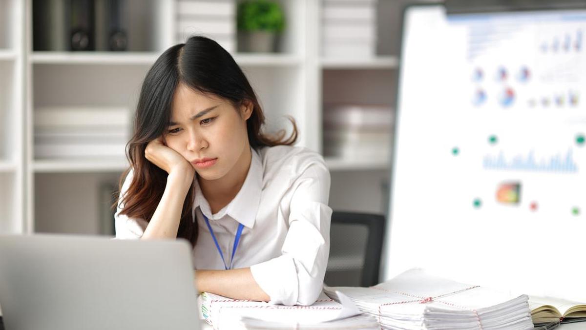 Waspadai Dampak Negatif Teknologi Terhadap Kesehatan Mental Pekerja